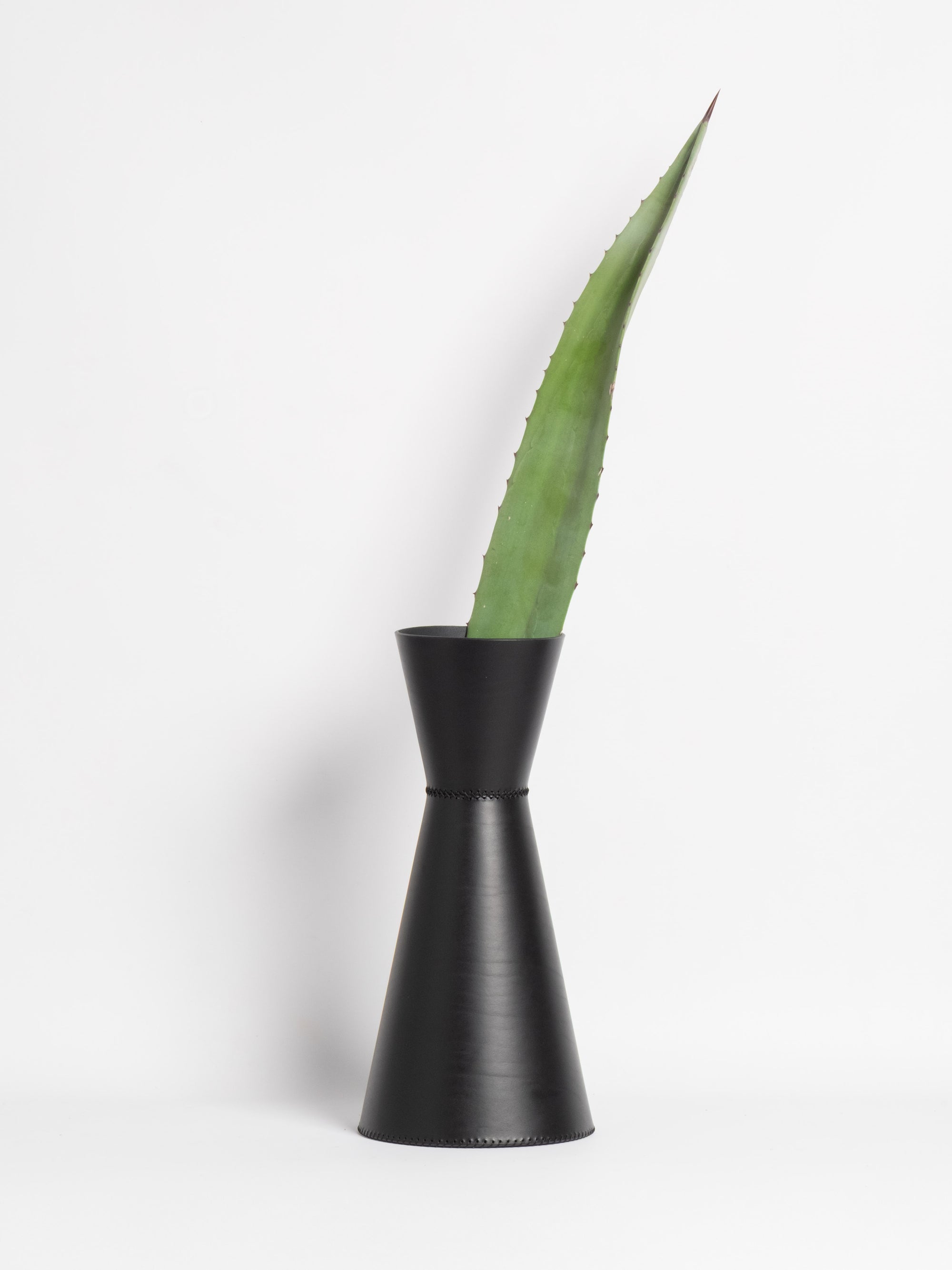 Monas Vase - Tall